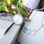 Bulova Crystal Markers Infinity Pendant Women's Watch Box Set 96X129