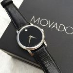 Movado Museum Mặt Tròn Viền Bạc Dây Da Màu Đen 2100002