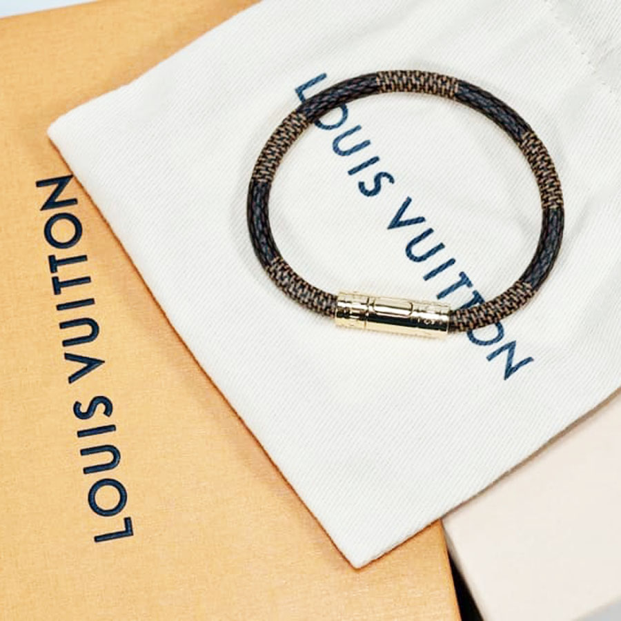 Shop Louis Vuitton MONOGRAM 2020 SS Keep It Double Leather Bracelet  (M6555D, M6555E) by Kanade_Japan