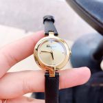 Salvatore Ferragamo Miniature Mặt Tròn Màu Vàng Dây Da Màu Đen FAT020017