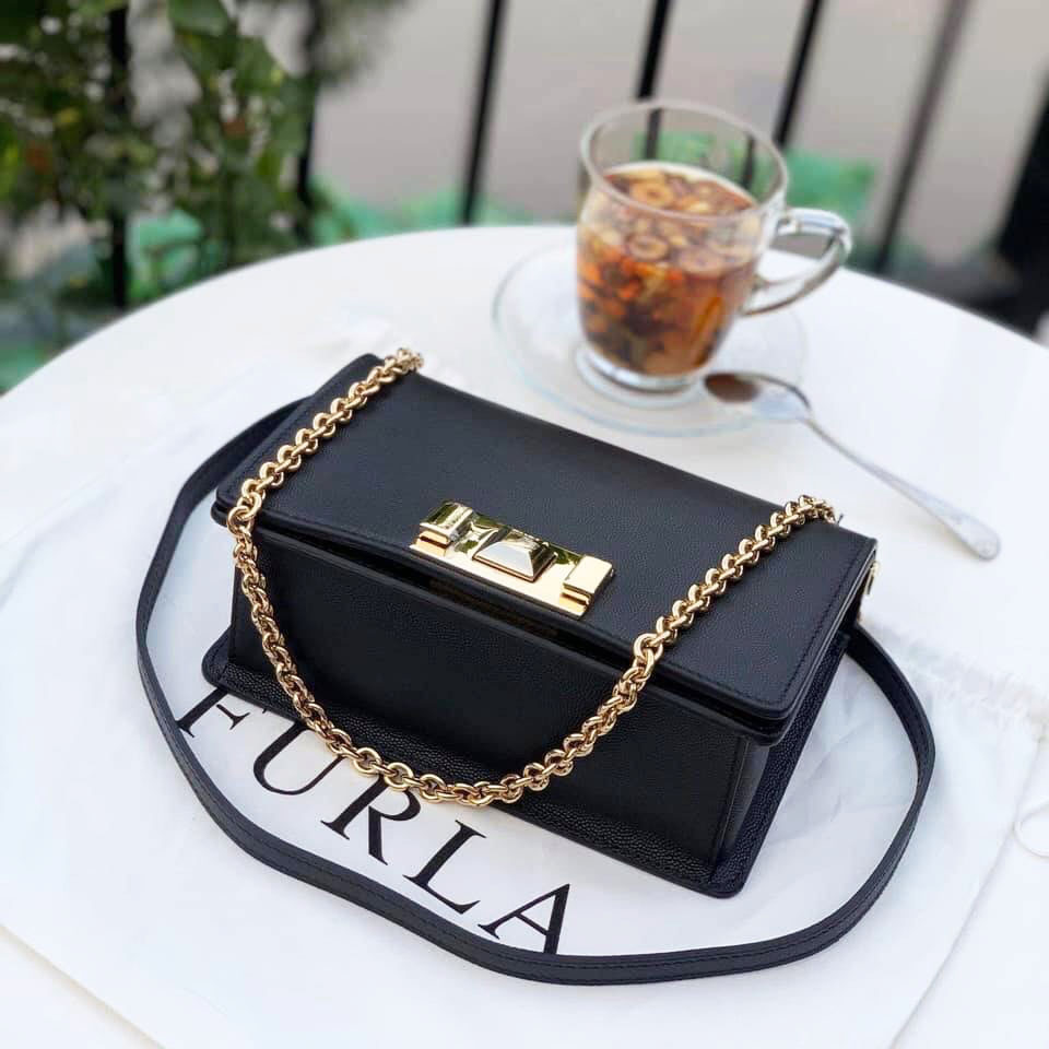 Mimi crossbody furla top