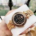 Versace Vanitas Micro Mặt Tròn Màu Đen Dây Kim Loại Màu Vàng Hồng VQM050015