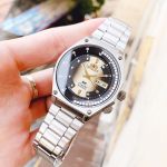 Orient SK Retro 70 Automatic Mặt Tròn Màu Vàng Dây Kim Loại Màu Bạc Lịch Ngày Thứ RA-AA0B01G