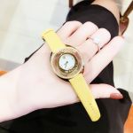 Versace Destiny Spirit Mặt Tròn Đá Rơi Dây Da Màu Vàng 86Q721MD497