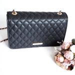 Charles & Keith Quilted Trần Trám Màu Đen Dây Xích CK2-70680498