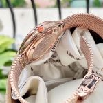 Salvatore Ferragamo Cuir Mặt Tròn Dây Kim Loại Màu Vàng Hồng SFAY00619