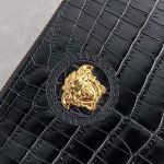 Versace Medusa Mock Croc Clutch Màu Đen Vân Cá Sấu