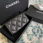 Chanel Flap Card Holder Trần Trám Màu Đen Logo Đá Màu AP2038