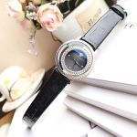Versace Venus Mặt Tròn Viền Bạc Dây Da Màu Đen VDA010014