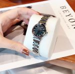 Bulova Mặt Số Khảm Trai Dây Kim Loại Bạc 96P169