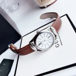 Gucci Horsebit Mặt Tròn Trắng Dây Da Nâu YA140402