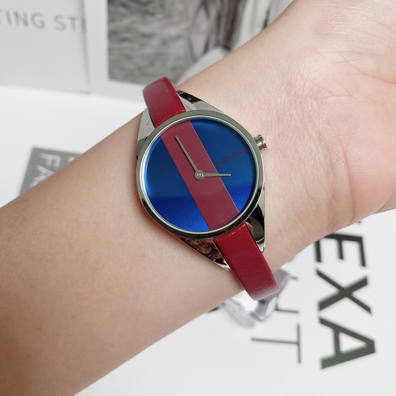 Calvin Klein Rebel Mặt Số Tròn Dây Da Đỏ K8P231UN xách tay chính hãng giá  rẻ bảo hành dài - Đồng hồ nữ - Senmix